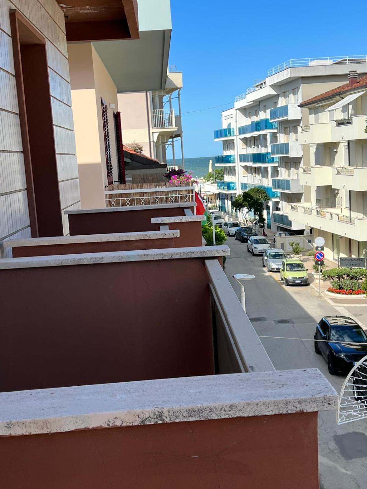 Hotel Villa Dei Fiori Bellaria-Igea Marina Exterior foto