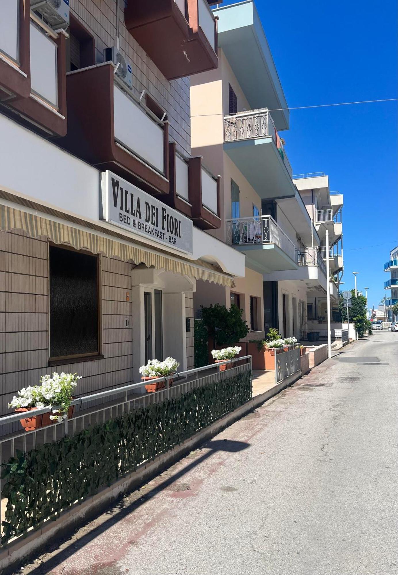 Hotel Villa Dei Fiori Bellaria-Igea Marina Exterior foto